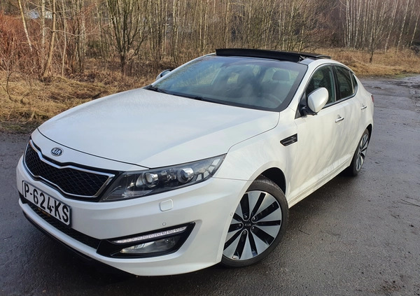 Kia Optima cena 33900 przebieg: 285000, rok produkcji 2012 z Wałbrzych małe 67